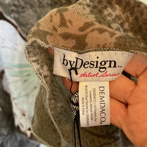 byDesign ‘Artists Series’ Shawl Butterfly Drape One Size Measures 41”x 54” flat. - Picture 4 of 16